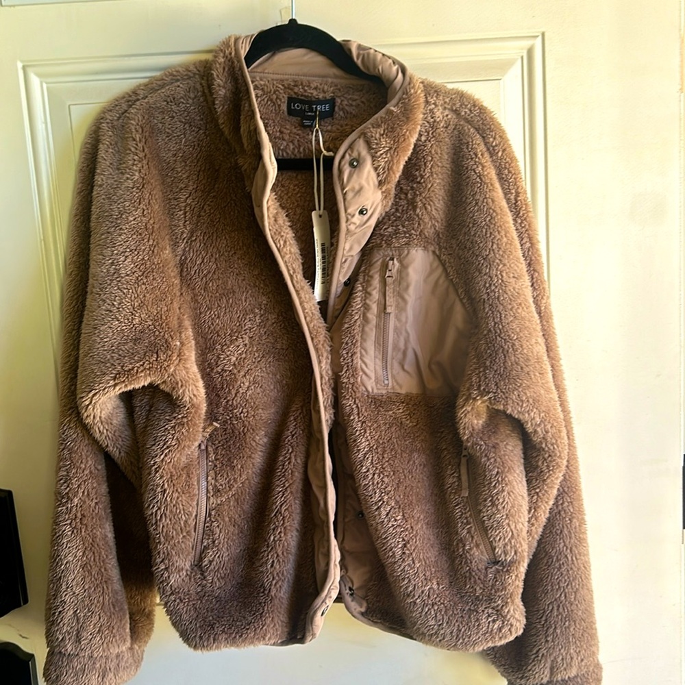 🍂🍁Love Tree faux fur soft ready bear button up jacket size large🍁🍂